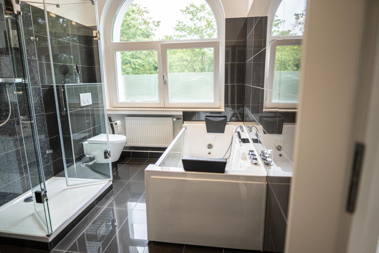 Villa Bowdy Niederzier Екстериор снимка
