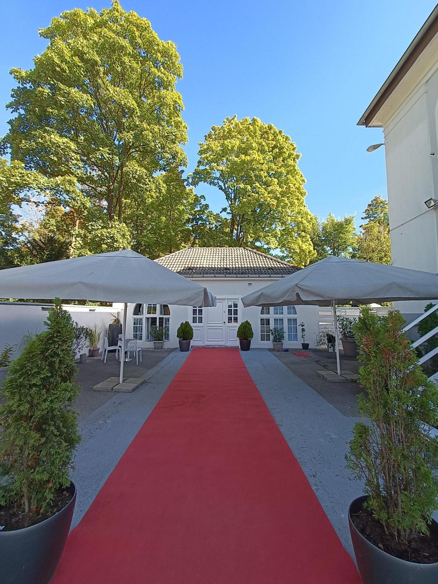 Villa Bowdy Niederzier Екстериор снимка
